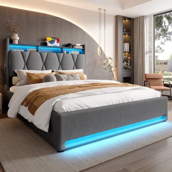 Dobbeltseng 140x200 cm med LED-belysning, USB-C opladning og opbevaring – Polstret sengeramme med hydraulisk lift, sengegavl med hylde, grå
