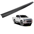 Miniatyrbillede 1 af 2: Bagklap Trim Dæksel, Kompatibel med Mitsubishi L200 2019-2023, Holdbart ABS Materiale,2019-2023
