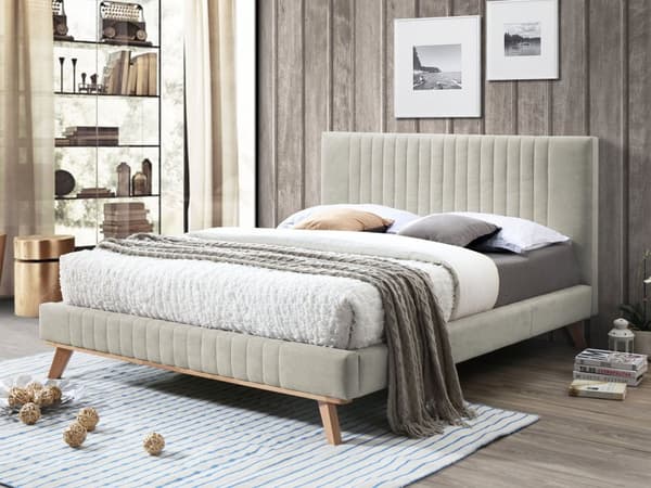 Beige seng med stel betrukket med velour træben 180 x 200 cm moderne look