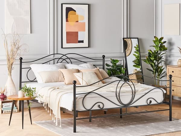 Dobbeltseng Sort Metal 180 x 200 cm Dekorativ Metalseng med Ramme Retro Sengegavl Lamelbund Soveværelse Familieseng Inspiration Minimalistisk