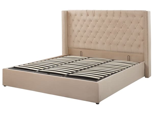 En Beige Polstret seng 180 x 200 cm med en Opbevaringsramme og en Høj Quiltet Sengegavl