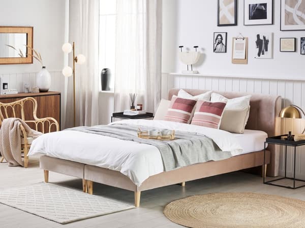 Dubbelsäng Beige Sammet 160 x 200 cm med Madrass Stoppad Huvudgavel Träben