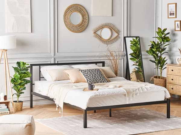 Seng Sort med Stel 140 x 200 cm Minimalistisk Metal Sengeramme med Integreret Lamelbund Lav Sengegavl Moderne Industriel Design Soveværelse