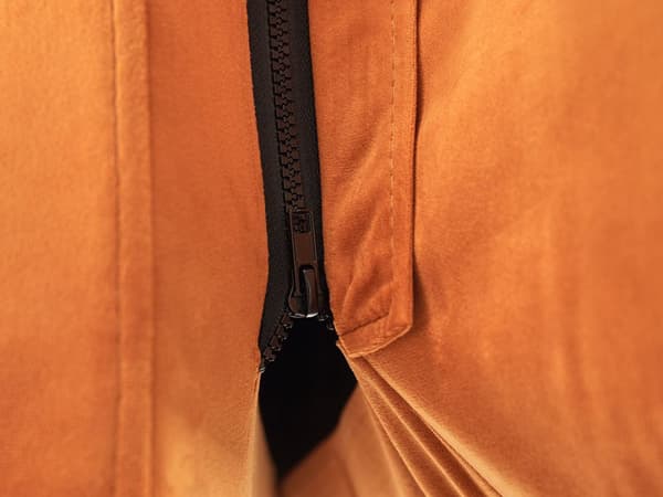 Dobbeltseng Orange Velour 180 x 200 cm Dekorativ Polstret Seng med Rygpuder Sengegavl Moderne Voksen Kvalitetseng til Teenageværelse Design
