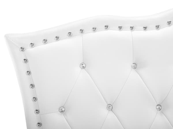 Seng Hvit Imitert skinn 160 x 200 cm Dekorative knapper og spikerhoder Sengegavl Glamorøs stil Dobbeltseng Sengeramme Soverom