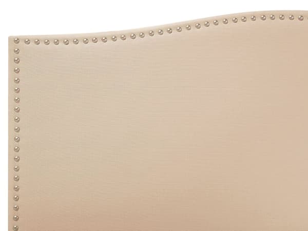 Dobbeltseng Beige Polyester 160 x 200 cm Polstret sengeramme med Camel Back-sengegavl i Glamour Nailhead Knappemønster Soverom Inspirasjon