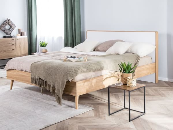 Hvit seng i lyst tre 160 x 200 cm med LED-ramme og sengegavl Skandinavisk minimalistisk design