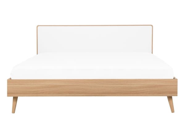 Hvit seng i lyst tre 140 x 200 cm med ramme og sengegavl Skandinavisk minimalistisk design