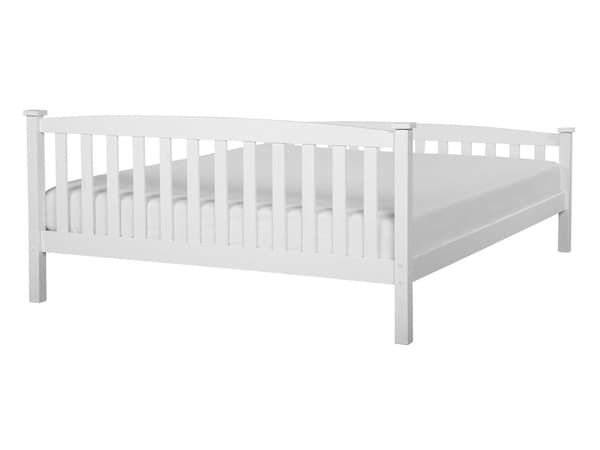 Sengeramme Hvit Furu 140 x 200 cm Lamellbunn Sengegavl Klassisk design Dobbeltseng Soverom