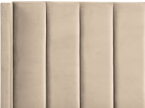 Seng Beige Fløyel 140 x 200 cm Polstret Sengegavl Gullben Lamellbunn Retro Elegant Soverom