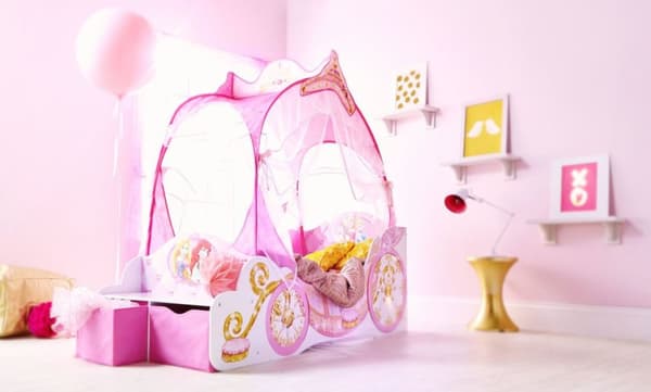 Disney Prinsessvagn Junior barnsäng (140cm)