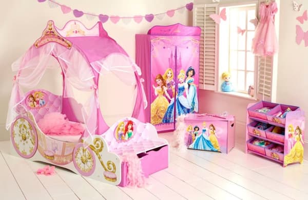 Disney Prinsessvagn Junior barnsäng (140cm)