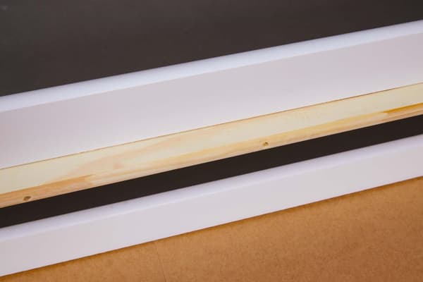 Surf seng 90x200cm med 1 uttrekkbar seng hvit.