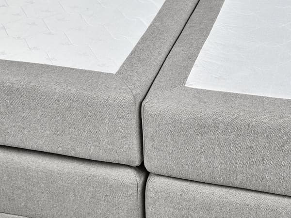 Jenkkisänky vaaleanharmaa 160 x 200 cm säilytystila kangasverhoilu polyesteri pussijouset napitettu puu metalli vaneri