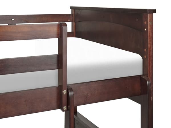 Køjeseng til børn i mørkt fyrretræ med stige 90 x 200 cm Skandinavisk design