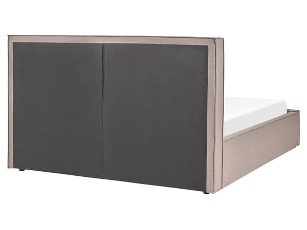 Polstret seng med taupefarget stofftrekk og høy sengegavl Spileramme 160 x 200 cm Sengeskuff oppfellbar Moderne Skandi soveromsmøbler