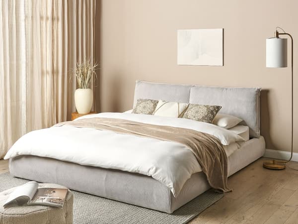 Seng Beige Fløjl 180 x 200 cm Moderne Dobbeltseng Stof To Mands Seng Lav Sengeramme Minimalistisk Design