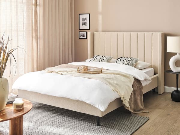 Parisänky beige buklee verhoiltu metallijalat 140 x 200 cm sälepohja tikattu pääty moderni tyyli