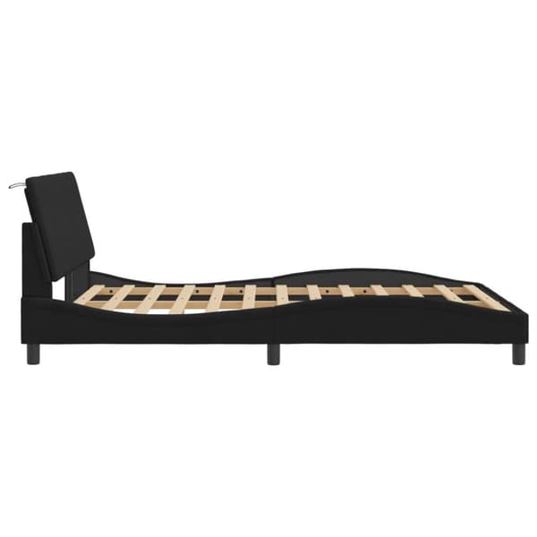 vidaXL sengeramme med sengegavl 140x200 cm fløjl sort