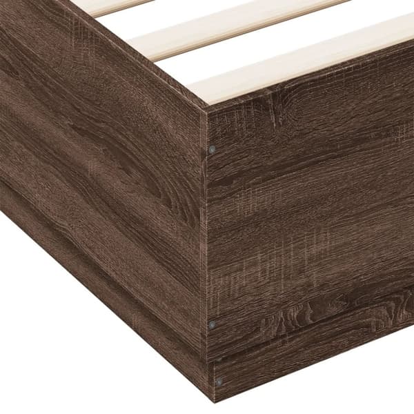vidaXL Sengeramme med LED-lys brun eik 200x200 cm konstruert tre
