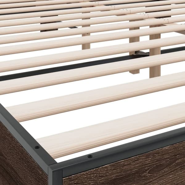vidaXL Sängynrunko ruskea tammi 200x200 cm tekninen puu ja metalli