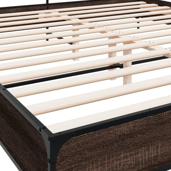 vidaXL sengeramme 200x200 cm konstrueret træ og metal brun egetræ