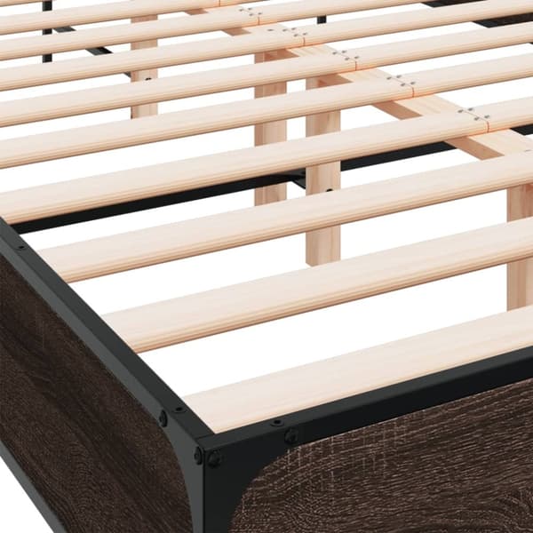 vidaXL Sengeramme brun eik 140x190 cm konstruert tre og metall