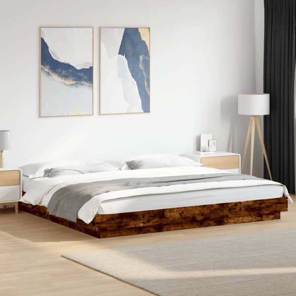 vidaXL Sengeramme røkt eik 200x200 cm konstruert tre