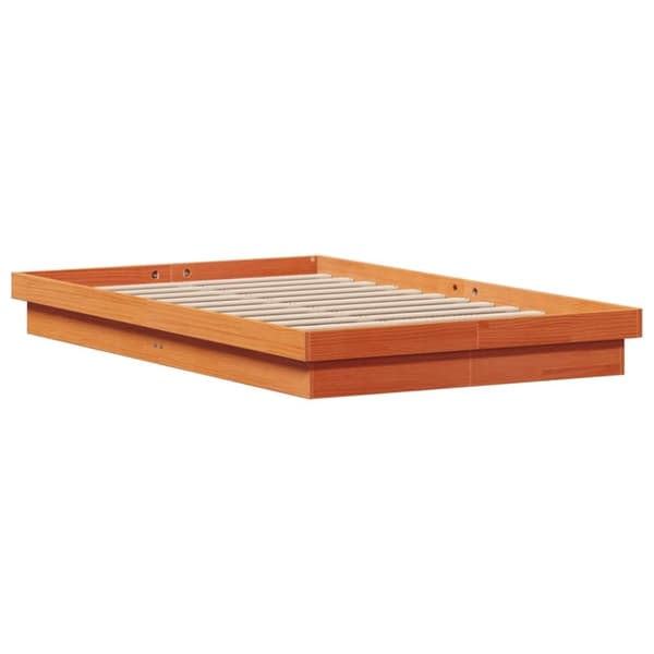 vidaXL Sängram med LED vaxad brun 140x200 cm massiv furu -  Sängar & sängramar
