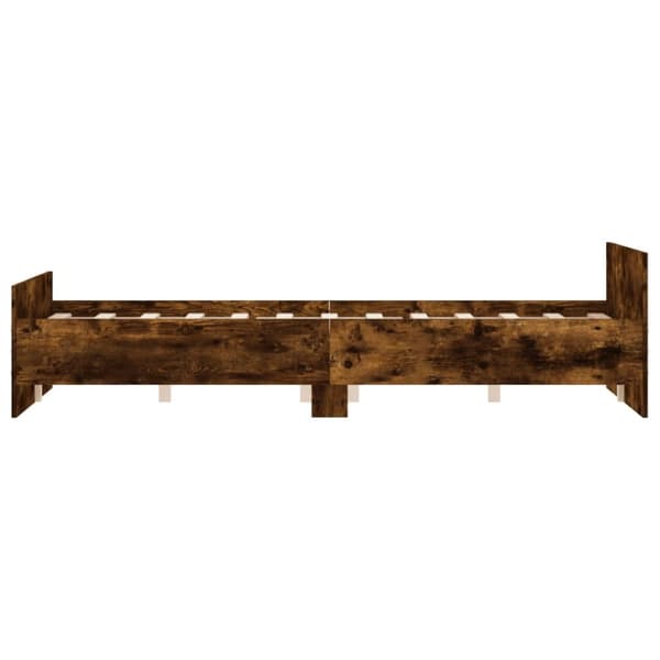 vidaXL Sängram med huvudgavel och fotgavel rökfärgad ek 135x190 cm - Sängar & sängramar