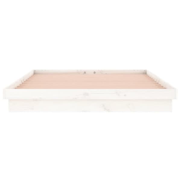 Sängyt & sängynrungot - Living Sängynrunko LED-valoilla valkoinen 140x190 cm täysi puu