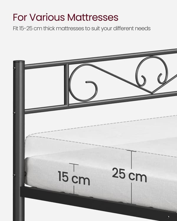 Rootz sort metal sengestel - Pulverlakeret sengeplads - Robust ramme - Nem montering - 207,6 cm x 161,8 cm x 86 cm - 23,5 kg - 400 kg Kapacitet