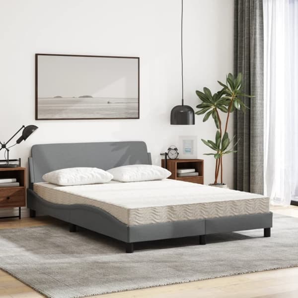 vidaXL Säng med madrass ljusgrå 140x200 cm tyg