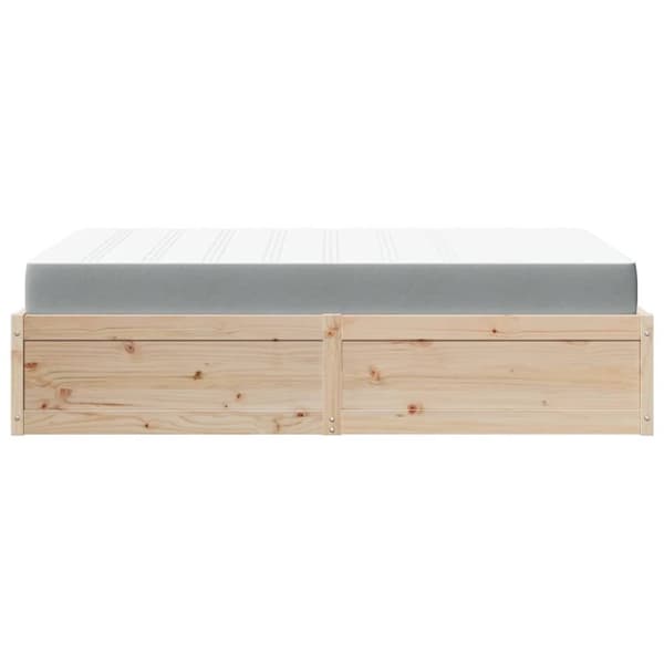 vidaXL Seng med madrass 140x190 cm heltre furu