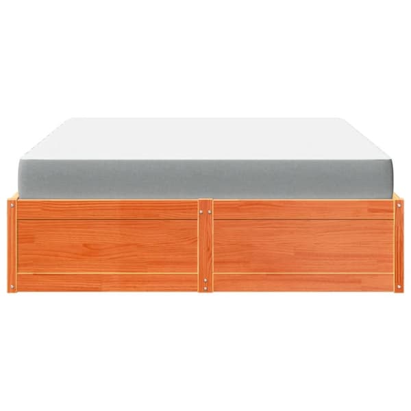 vidaXL Seng med madrass voksbrun 140x200 cm heltre furu