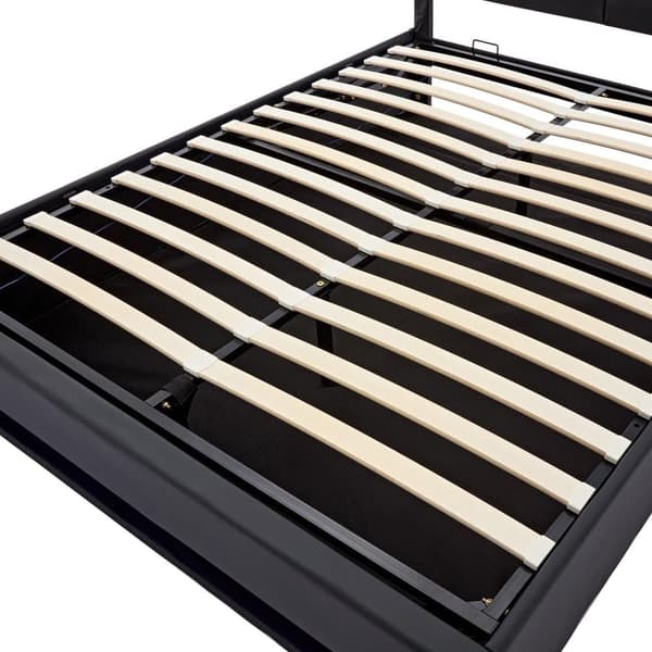 Kisteseng 140x190 cm i kunstlæder med LED - med opladningsstik (kablet & trådløs) - Sort