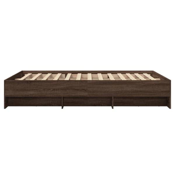 vidaXL Sängynrunko ruskea tammi 135x190 cm tekninen puu