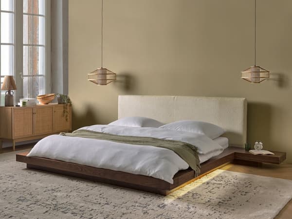 Dobbeltseng med LED-lys Brun MDF 180 x 200 cm Sengegavl i bouclé Integrerte nattbord Japansk og moderne stil Soverom Sengeramme