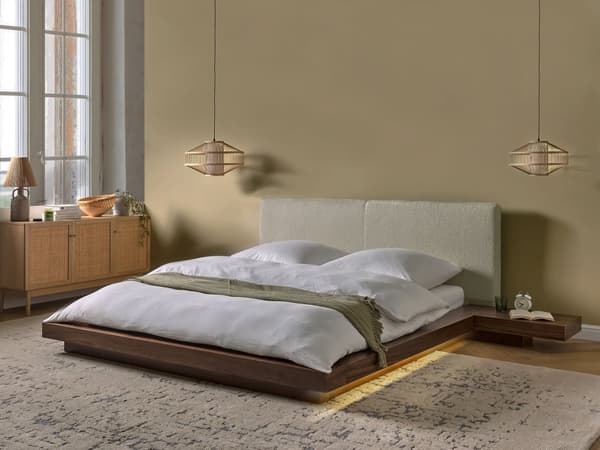Dobbeltseng med LED-lys Brun MDF 160 x 200 cm Sengegavl i bouclé Integrerte nattbord Japansk og moderne stil Soverom Sengeramme