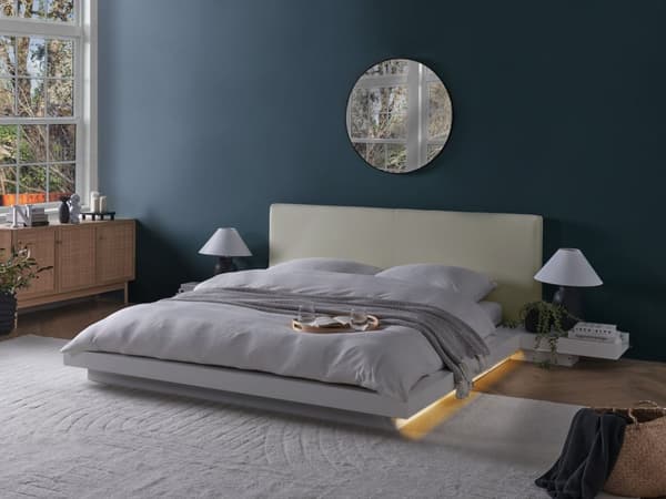 Seng Hvid Træ 160 x 200 cm Moderne Dobbeltseng med Sengegavl To Mands Lav Sengeramme LED Futon Minimalistisk Design Træseng Japansk