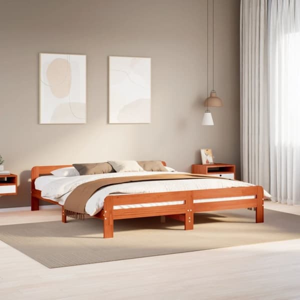 vidaXL Sängynrunko ilman patjaa vahanruskea 200x200 cm täysi mänty