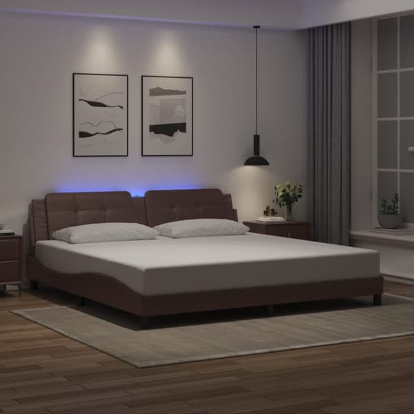 Sängram med LED-belysning brun 200x200 cm konstläder
