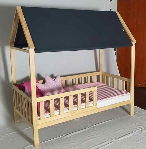 Hållbar furusäng för barn, 80x160 cm madrass, enkel montering, anpassningsbar design