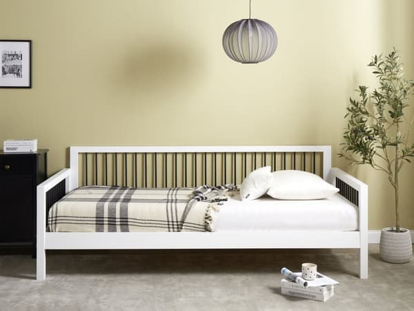 Dagseng Hvit Gummitre 90 x 200 cm Lamellbunn Dekorative metallrør Moderne stil Enkeltseng