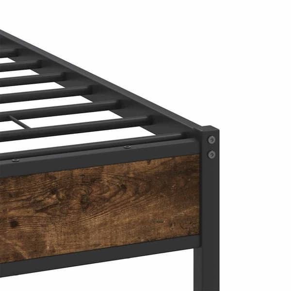 vidaXL Sengeramme uten madrass røkt eik 120x190 cm konstruert tre
