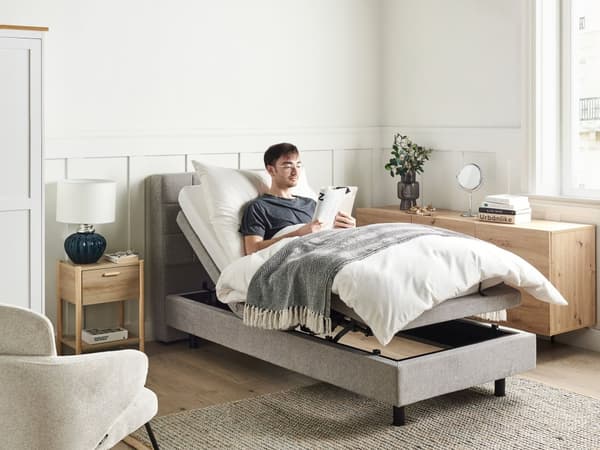 Elektrisk Seng Lys Grå Polstret 90 x 200 cm Justerbar med fjernkontroll Sengegavl Moderne Minimalistisk Soverom
