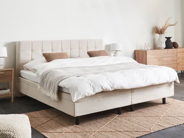 Elevationsseng Lys Beige Polstret 180 x 200 cm Bedste Dobbeltseng med Madras Elevation Elektrisk Justerbar Quiltet Tuftet Sengegavl Soveværelse