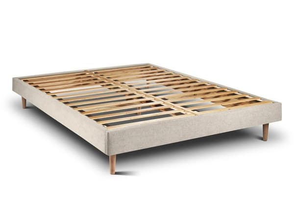 Säng 150x190cm med sänggavel i tyglinjer och sängstomme kit - Ljusbeige - Total höjd: 29cm