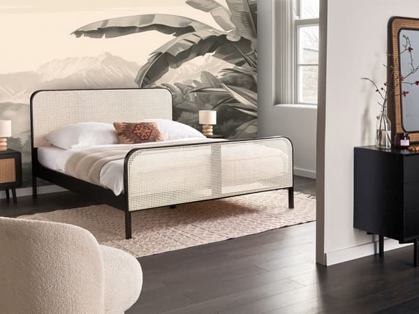 Seng Sort Træ 160 x 200 cm Moderne Dobbeltseng med Sengegavl To Mands Høj Sengeramme Minimalistisk Design Træseng