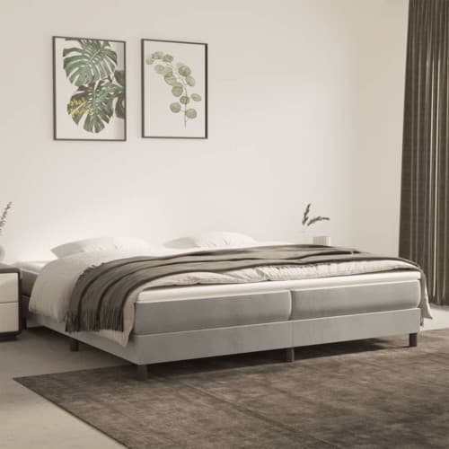 Ramsäng med madrass ljusgrå 200x200 cm sammet